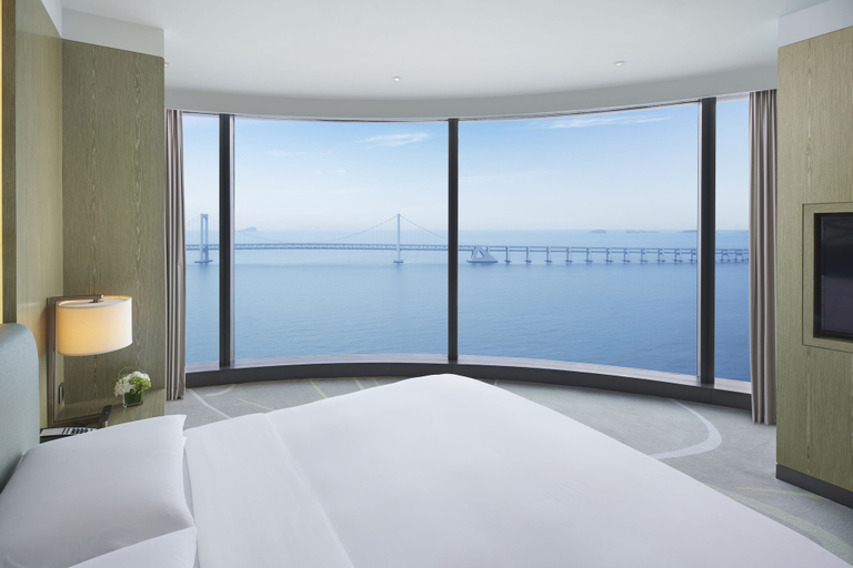 Bedroom 4, Grand Hyatt Dalian, Dalian