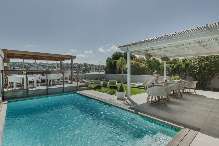 Sport & Beauty 3, Robberg Beach Lodge - Lion Roars Hotels & Lodges, Eden