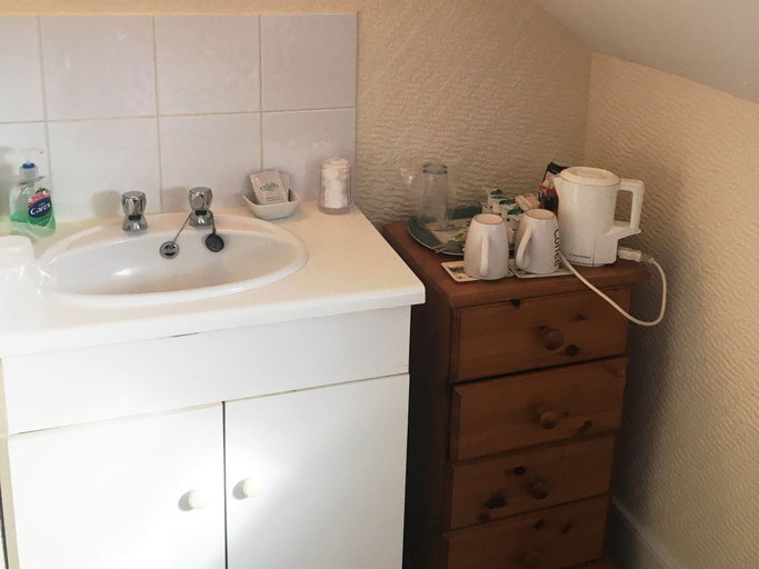 Others 4, Olivers Guest House, Dorset