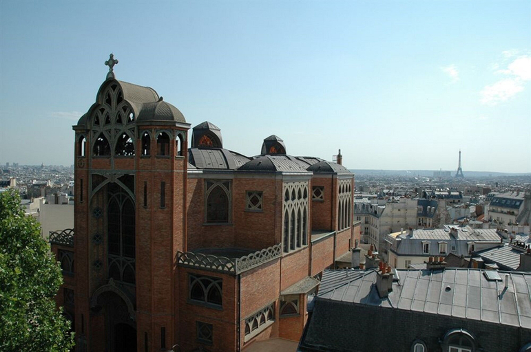 Exterior & Views 2, Hotel Regyn's Montmartre, Paris