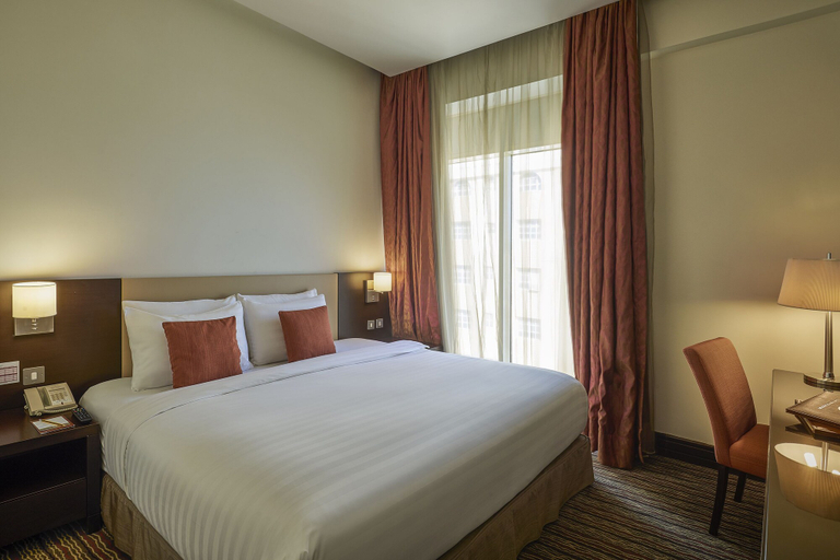 Bedroom 3, Safir Hotel Doha, Doha