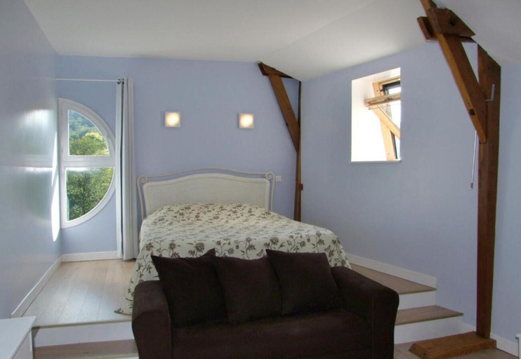Bedroom 2, Chambres d Hotes du Moulin de Lachaux, Puy-de-Dôme