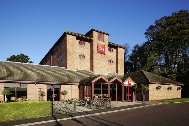 Exterior & Views 2, ibis London Luton Airport, Luton