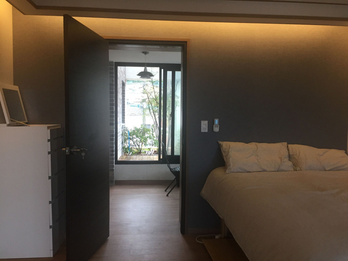 Others 5, Guesthouse Dalggume, Muan