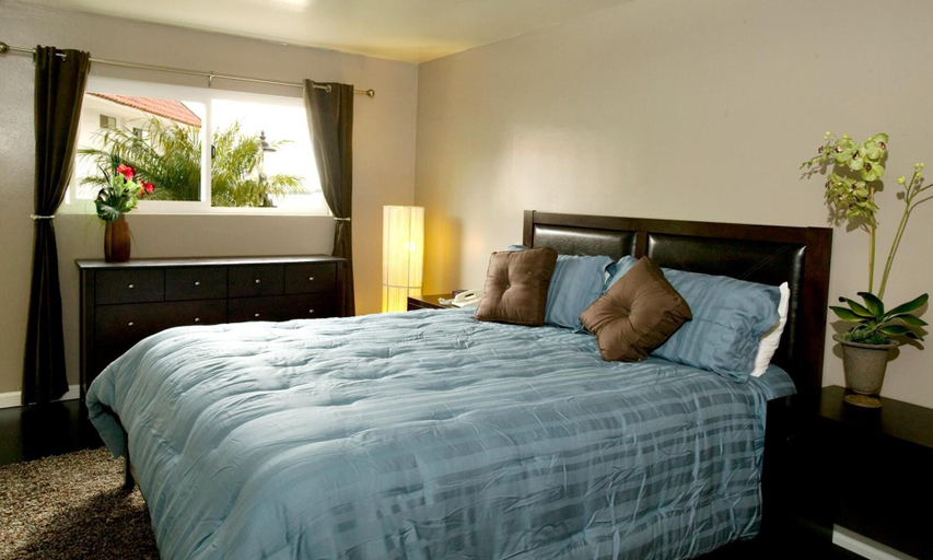 Bedroom 3, Oceanside Marina Suites, San Diego