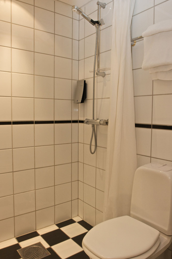 Bathroom 4, Thon Hotel Arendal, Arendal