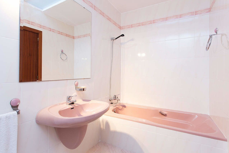 Bathroom, Casa Nuria, Tarragona