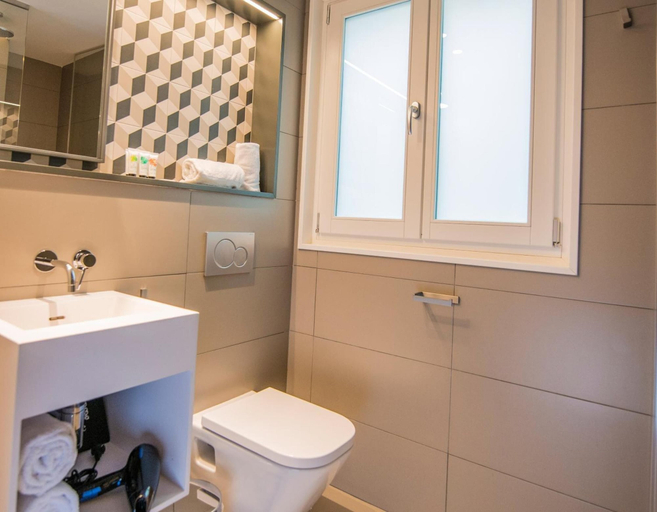 Bathroom 4, Mosaic by Ona, Barcelona