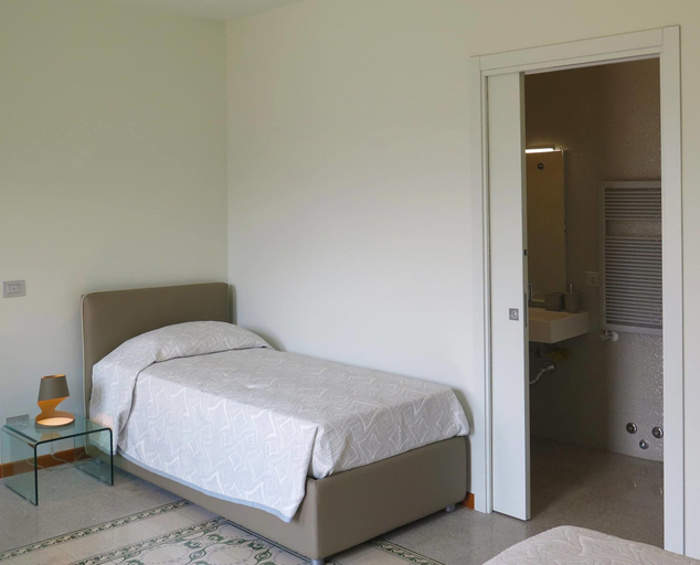 Bedroom 2, Porta Baciamano, Palermo