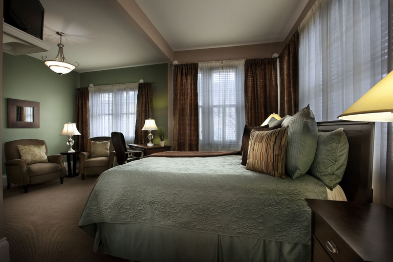 Bedroom 3, Grant Street Inn, Monroe