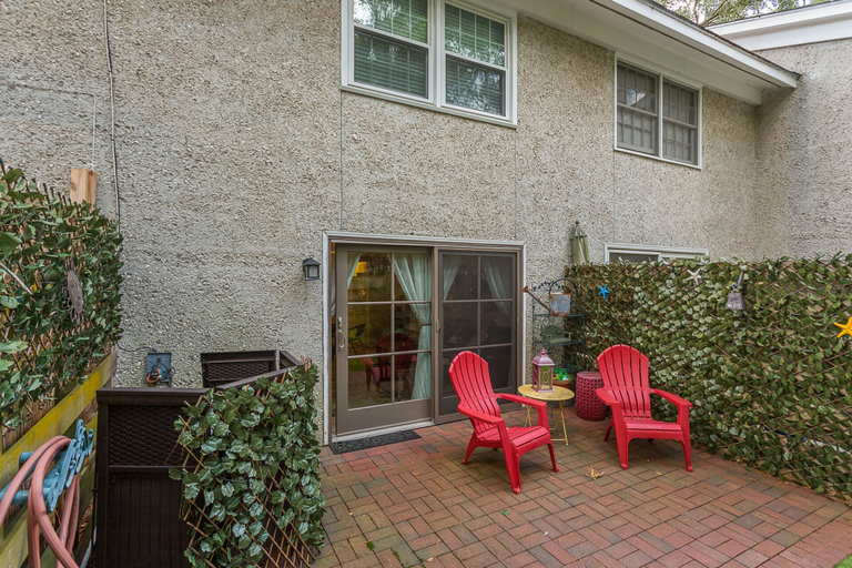 Exterior & Views 2, 425 Magnolia Unit I by Hodnett Cooper, Glynn