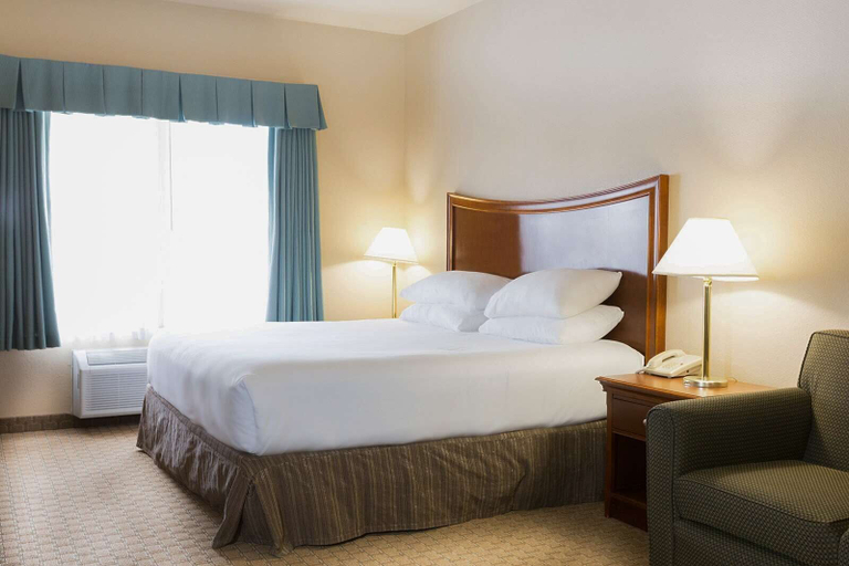 Bedroom 4, Red Lion Inn & Suites McMinnville, Yamhill