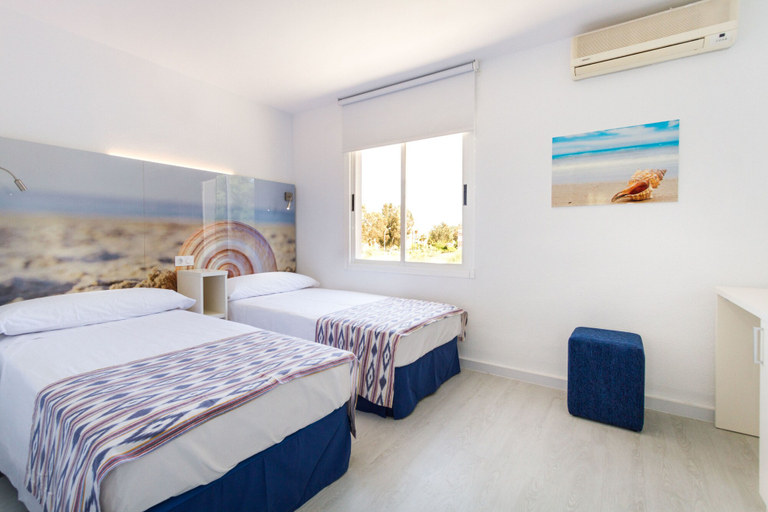 Bedroom 4, Apartamentos Jutlandia, Baleares
