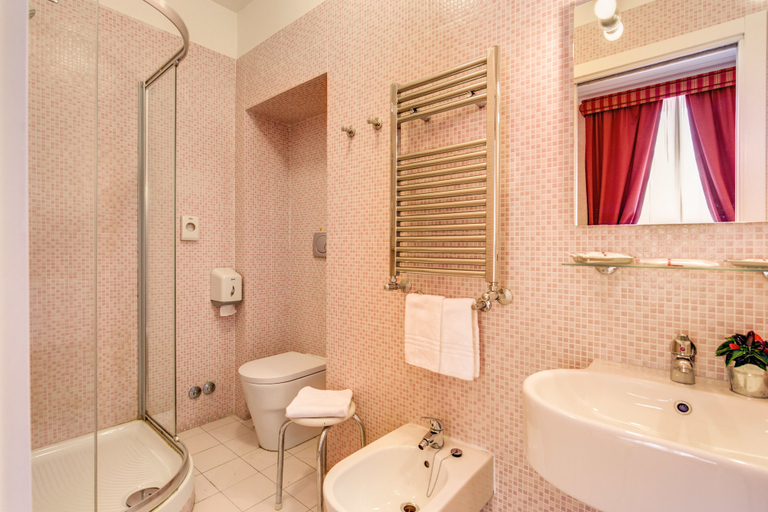 Bathroom 4, Roman Terrace, Rome