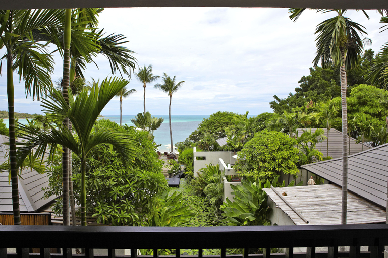 Exterior & Views 23