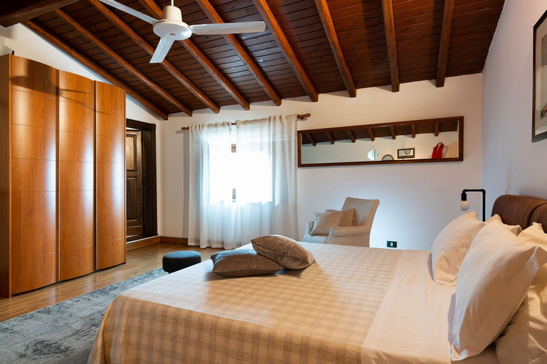 Bedroom 5, Palmento La Rosa, Catania