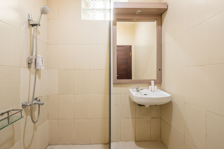 Bathroom 4