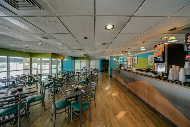Food & Drinks, Paradise Resort 904, Horry
