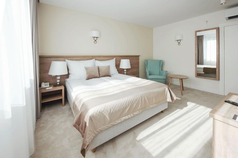 Bedroom 4, W Sercu Krakowa Aparthotel, Kraków City