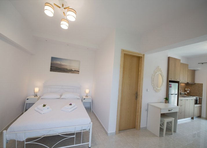 Bedroom 3, Bounatsa Studios & Apartments, Ionian Islands