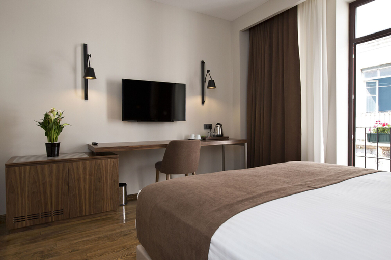 Bedroom 4, SNOG Rooms & Suites, Beyoğlu