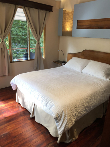 Bedroom 4, Agua Inn, Tilarán