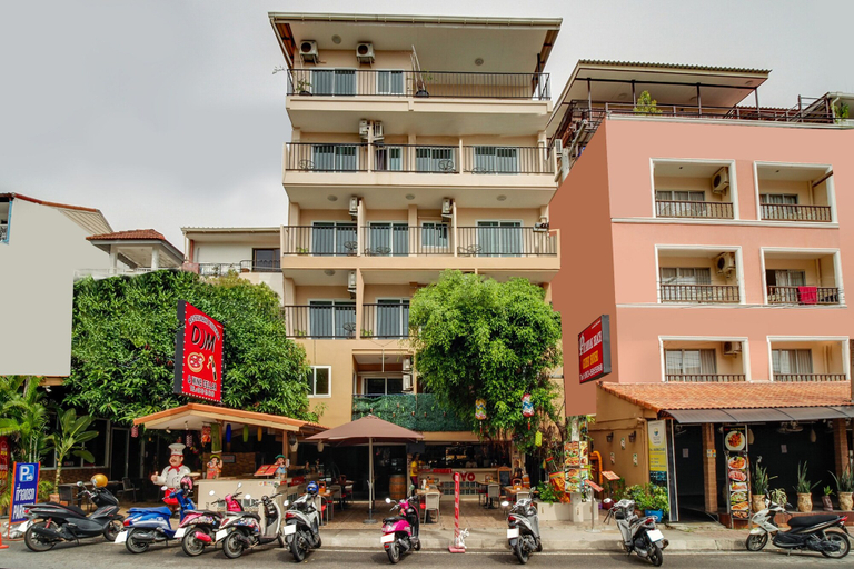 Exterior & Views 2, Phratamnak Hill Guest House, Pattaya