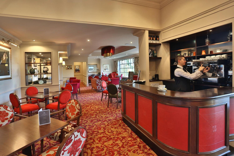 Food & Drinks 5, Reigate Manor, Surrey