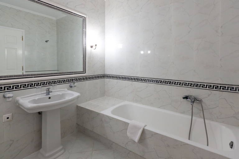 Bathroom 5, Olympic Village Hotel & Spa, West Greece