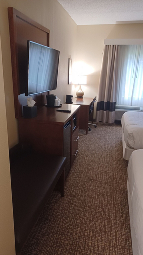 Bedroom 3, Wingate by Wyndham Pittsburgh/New Stanton, Westmoreland
