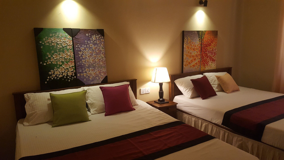 Bedroom 2, Mihilaka Holiday Homes, Panadura