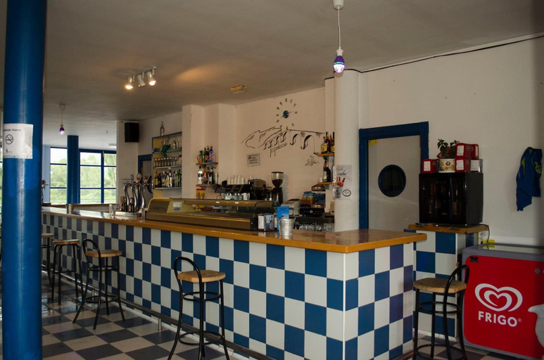 Food & Drinks, Camping Rio Nela, Burgos