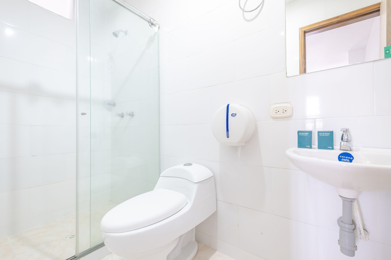 Bathroom 4, Ayenda 1501 Metropolitana Plaza, Bucaramanga
