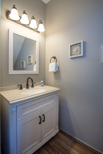 Bathroom 5, Hawks Cay Resort, Monroe
