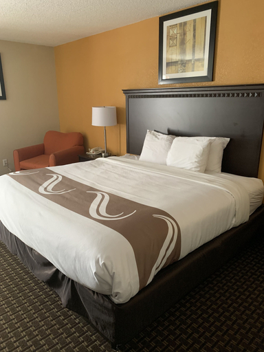 Bedroom 3, Quality Inn and Suites, Stafford