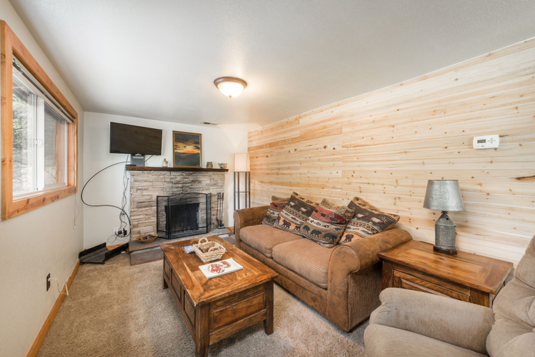 Others 5, Ponderosa Lodge, Larimer
