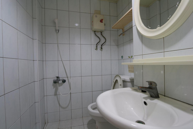 Bathroom 3, Feng Chia Love Heart, Taichung