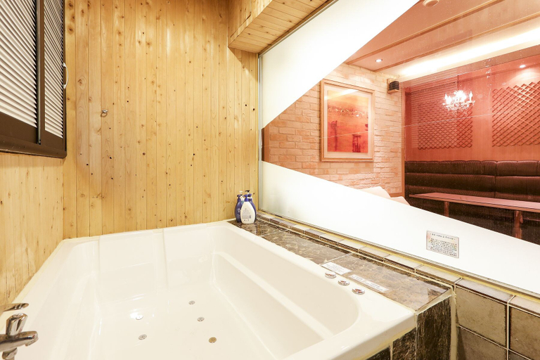 Bathroom 4, Koam Tourist Hotel, Anyang