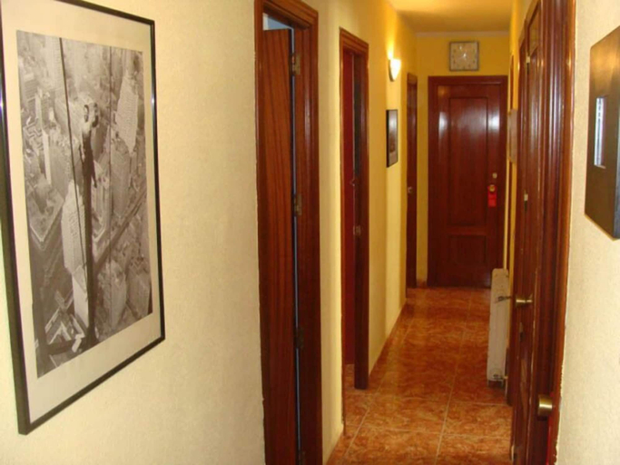 Others 3, Hostal Enebral, Madrid