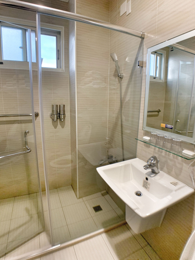 Bathroom 4, TheSunny, Nantou
