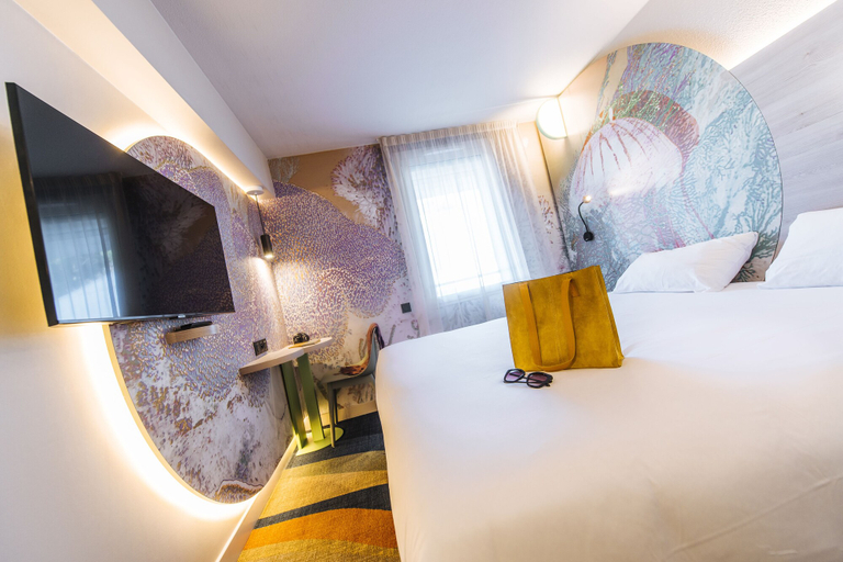 Bedroom 4, ibis Styles Antibes, Alpes-Maritimes