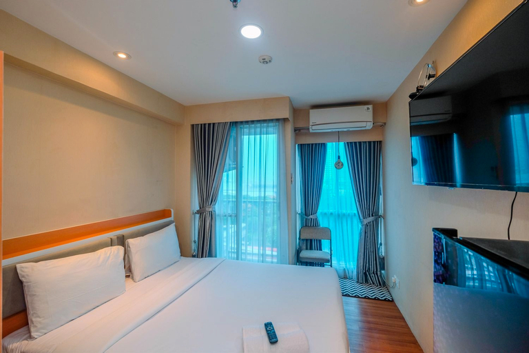 Comfort and Cozy Living Studio Room at Tifolia Apartment By Travelio, Jakarta Timur