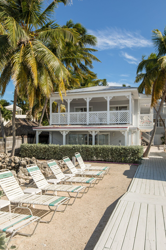 Exterior & Views 2, Amoray Dive Resort, Monroe
