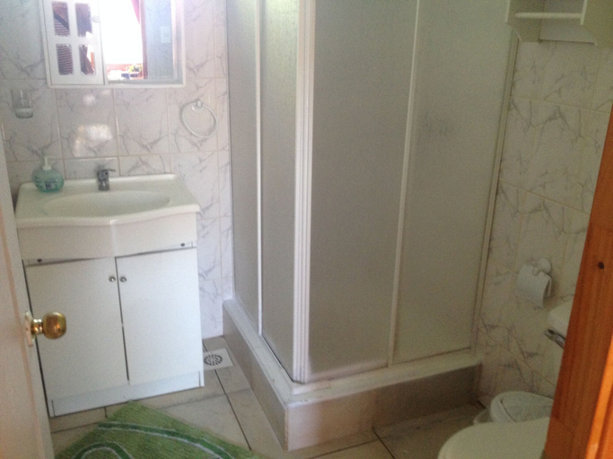 Bathroom 3, Cabañas Anakena, ísla de Pascua