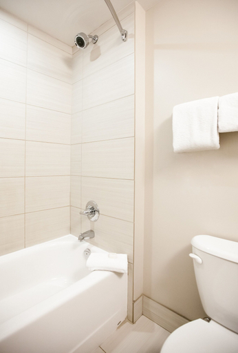 Bathroom 4, Best Western Plus Revelstoke, Columbia-Shuswap