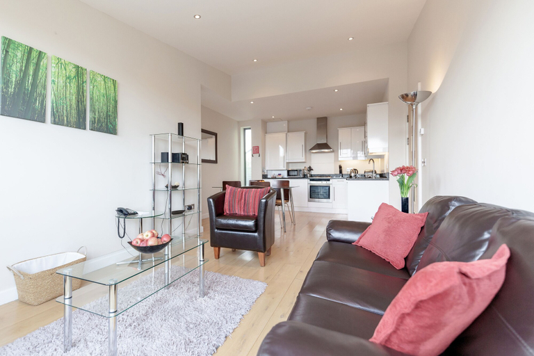 Others 5, Roomspace Apartments -Marquis Court, Surrey