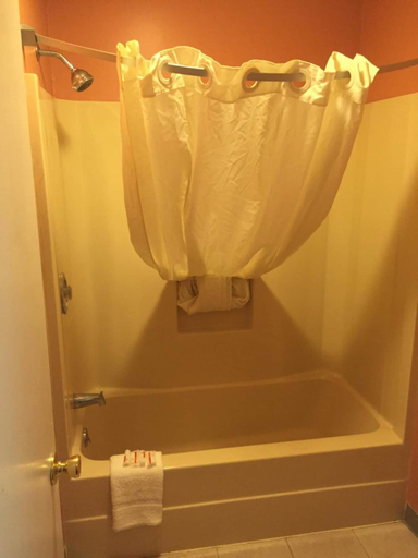 Bathroom 3, Rest Inn Atlantic City Galloway, Atlantic