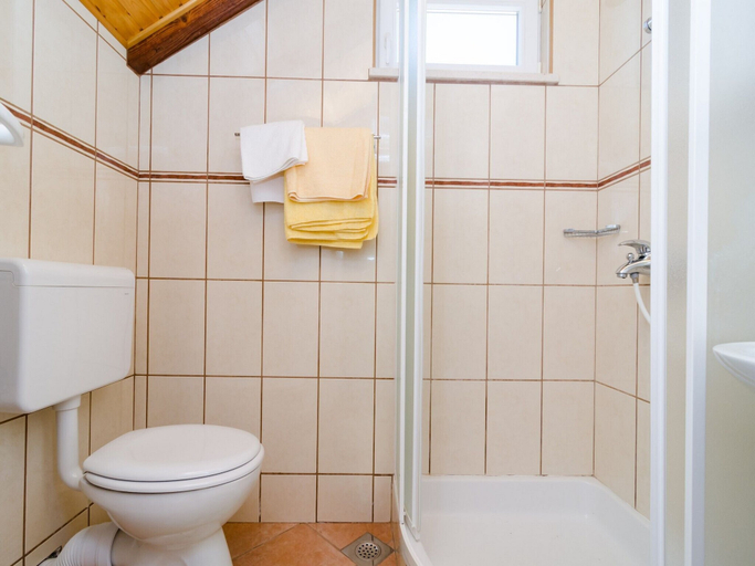 Bathroom 3, Sea View Apartment Maćus, Pojezerje