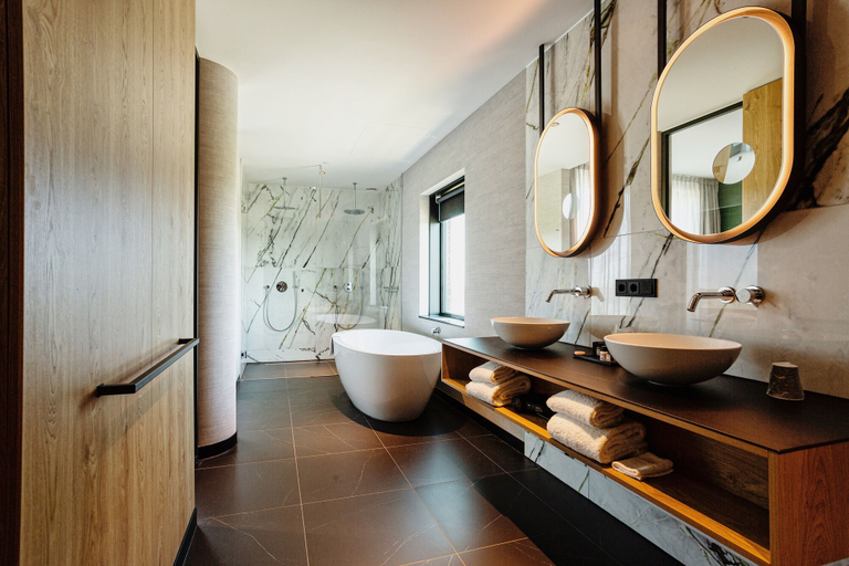 Bathroom 4, Van der Valk Hotel Schiedam, Schiedam