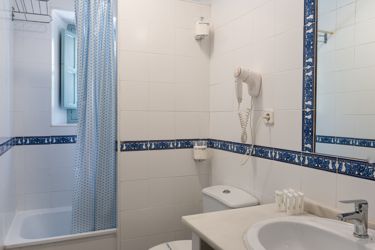 Bathroom 4, Apartamentos Suites Santa Cruz, Sevilla